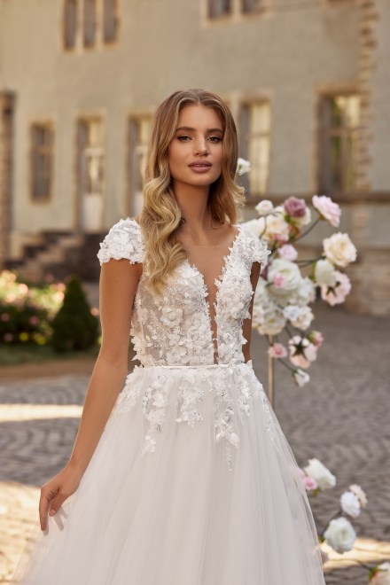 https://www.sposa-lia.com/images/stories/virtuemart/product/2) Christine.jpg